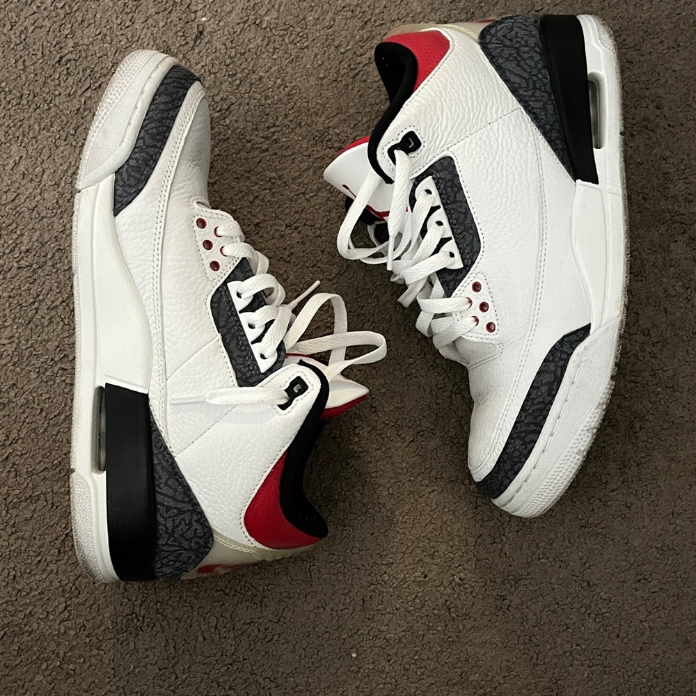 Air Jordan 3 Retro “Fire Red/Denim”